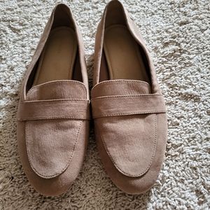 Old navy tan loafers size 10